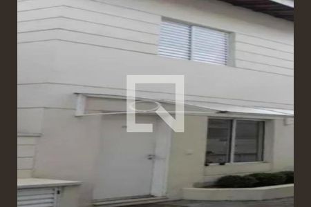 Casa à venda com 105m², 2 quartos e 2 vagas