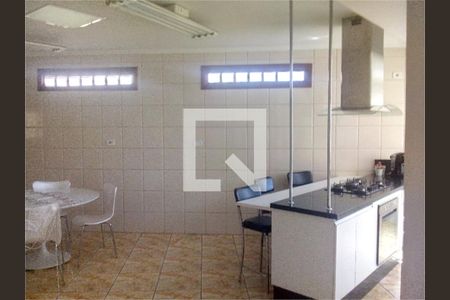 Casa à venda com 3 quartos, 356m² em Vila Rosalia, Guarulhos