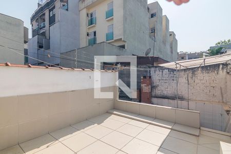 Casa à venda com 102m², 3 quartos e 2 vagasTerraço