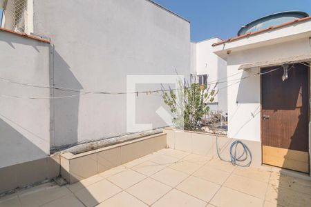 Casa à venda com 102m², 3 quartos e 2 vagasTerraço