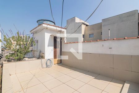 Casa à venda com 102m², 3 quartos e 2 vagasTerraço