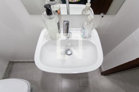 Casa à venda com 480m², 3 quartos e 4 vagas Casa à venda com 480m², 3 quartos e 4 vagasBanheiro Social 2