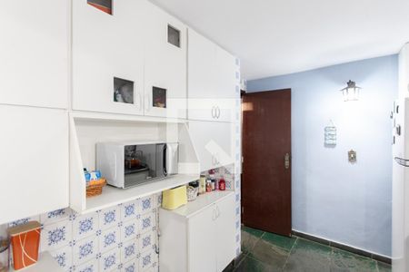 Casa à venda com 480m², 3 quartos e 4 vagas Casa à venda com 480m², 3 quartos e 4 vagasCozinha