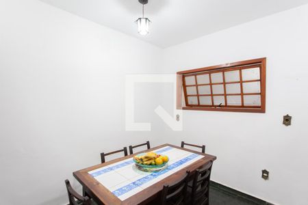 Casa à venda com 480m², 3 quartos e 4 vagas Casa à venda com 480m², 3 quartos e 4 vagasSala de Jantar 2