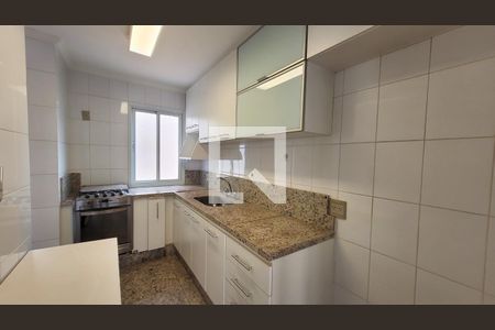 Apartamento à venda com 136m², 3 quartos e 2 vagasCozinha