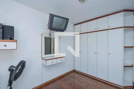 Apartamento à venda com 100m², 2 quartos e 2 vagasQuarto 2