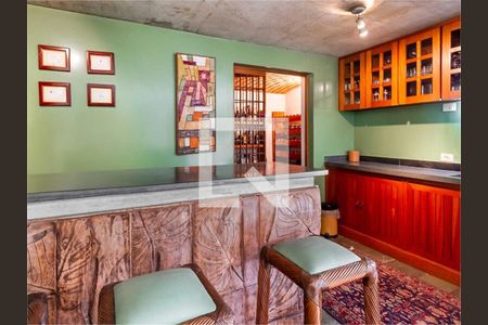 Casa à venda com 4 quartos, 531m² em Vila Madalena, São Paulo