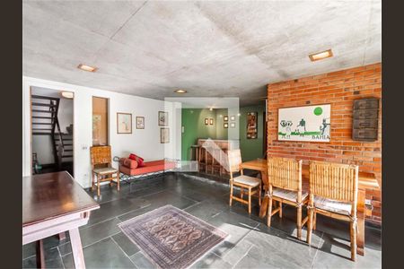 Casa à venda com 4 quartos, 531m² em Vila Madalena, São Paulo