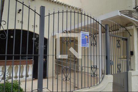 Apartamento à venda com 88m², 2 quartos e 1 vagaFachada + Plaquinha