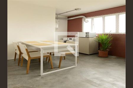 Apartamento à venda com 4 quartos, 103m² em Vila Olímpia, São Paulo