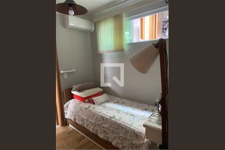 Casa à venda com 4 quartos, 180m² em Vila Carrão, São Paulo