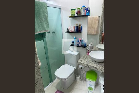 Casa à venda com 4 quartos, 180m² em Vila Carrão, São Paulo