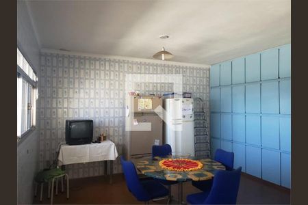 Casa à venda com 3 quartos, 272m² em Jardim Japao, São Paulo