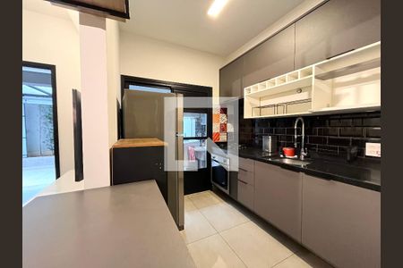 Apartamento para alugar com 92m², 2 quartos e 2 vagas Apartamento para alugar com 92m², 2 quartos e 2 vagasCozinha