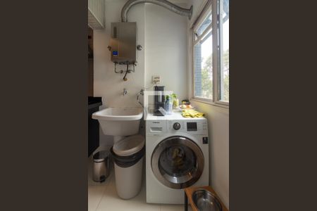 Apartamento à venda com 110m², 2 quartos e 2 vagasÁrea de Serviço