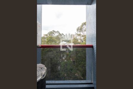 Apartamento à venda com 110m², 2 quartos e 2 vagasSacada do Quarto 2