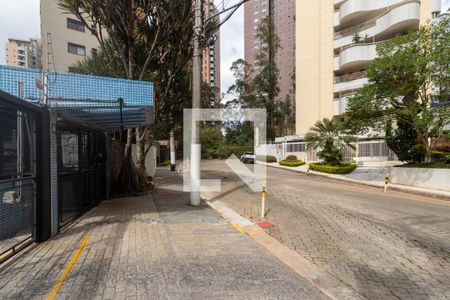 Apartamento à venda com 110m², 2 quartos e 2 vagasVista da Rua