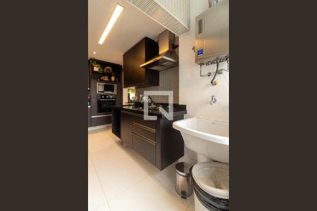 Apartamento à venda com 110m², 2 quartos e 2 vagasÁrea de Serviço