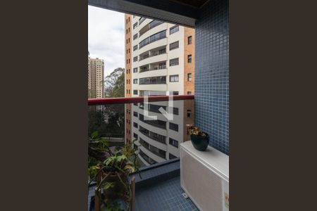Apartamento à venda com 110m², 2 quartos e 2 vagasSacada da Suíte