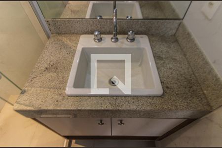 Apartamento à venda com 91m², 3 quartos e 2 vagasBanheiro Social