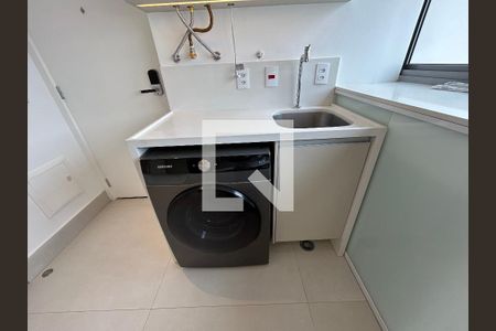 Apartamento à venda com 185m², 3 quartos e 3 vagasLavanderia