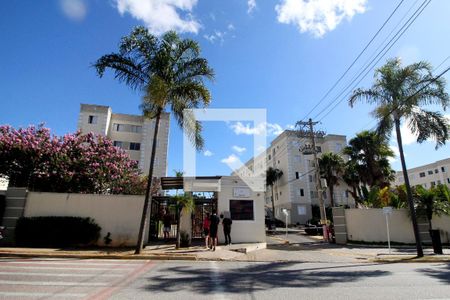 Apartamento para alugar com 50m², 2 quartos e 1 vagaFachada e portaria