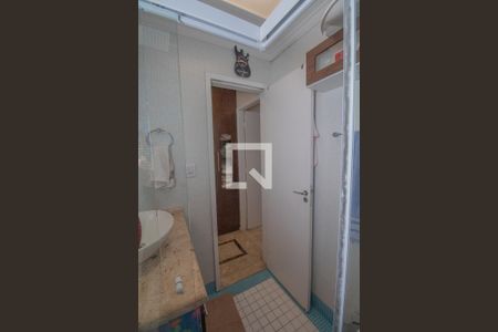 Casa de condomínio à venda com 141m², 3 quartos e 2 vagasBanheiro