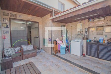 Casa de condomínio à venda com 141m², 3 quartos e 2 vagasÁrea Externa