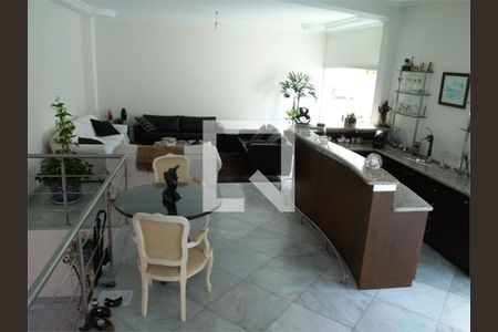 Casa à venda com 4 quartos, 490m² em City América, São Paulo