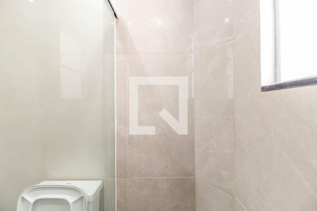 Casa à venda com 200m², 3 quartos e 2 vagasBanheiro da Suíte 1