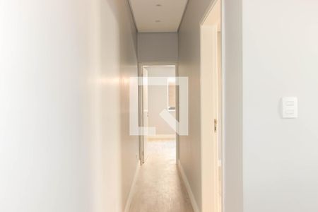 Casa à venda com 200m², 3 quartos e 2 vagasCorredor