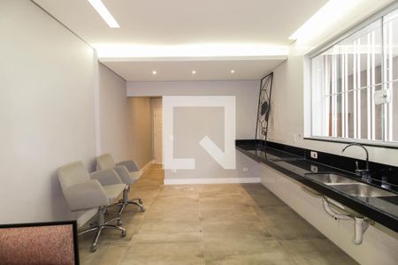 Casa à venda com 200m², 3 quartos e 2 vagasCozinha