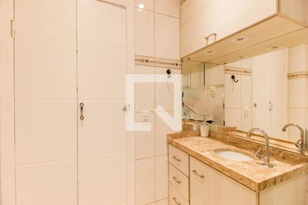 Casa à venda com 130m², 2 quartos e 2 vagasBanheiro Social