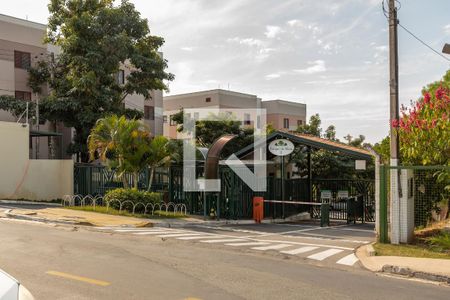 Apartamento para alugar com 49m², 2 quartos e 1 vagaFachada do Condomínio