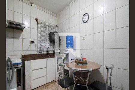Casa à venda com 5 quartos, 250m² em Vila Matilde, São Paulo