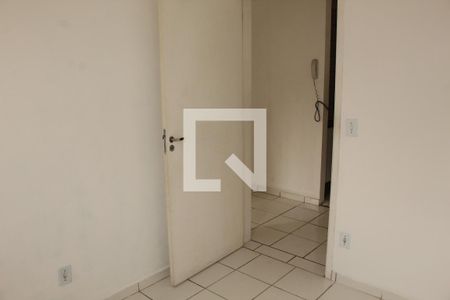 Quarto de apartamento para alugar com 2 quartos, 49m² em Jardim Helena, Carapicuíba