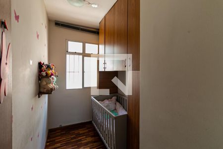 Quarto de apartamento para alugar com 3 quartos, 72m² em Monsenhor Messias, Belo Horizonte