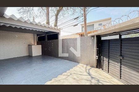 Casa à venda com 180m², 2 quartos e 2 vagasQuintal - Garagem