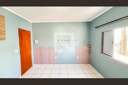 Casa à venda com 180m², 2 quartos e 2 vagasSuite