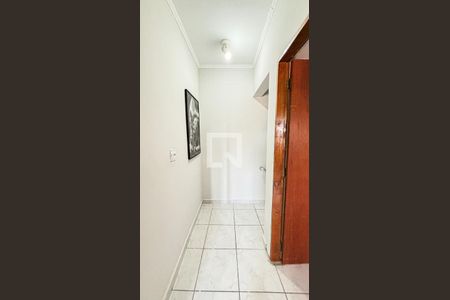Casa à venda com 180m², 2 quartos e 2 vagasCorredor