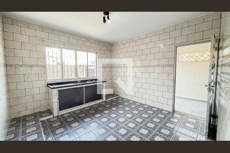 Casa à venda com 180m², 2 quartos e 2 vagasCozinha