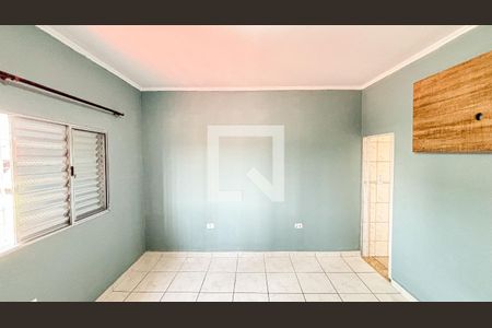 Casa à venda com 180m², 2 quartos e 2 vagasSuite