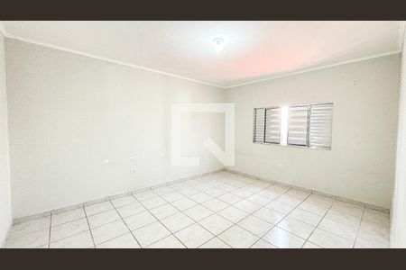 Casa à venda com 180m², 2 quartos e 2 vagasQuarto