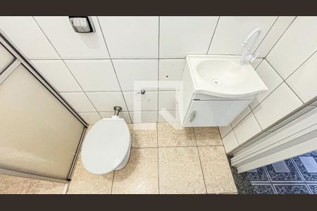 Casa à venda com 180m², 2 quartos e 2 vagasBanheiro