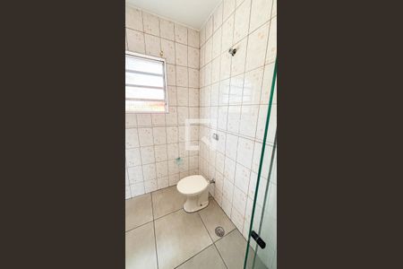 Casa à venda com 180m², 2 quartos e 2 vagasBanheiro da Suíte