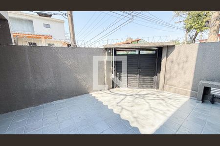 Casa à venda com 180m², 2 quartos e 2 vagasQuintal - Garagem
