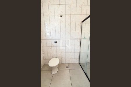 Casa à venda com 180m², 2 quartos e 2 vagasBanheiro da Suíte
