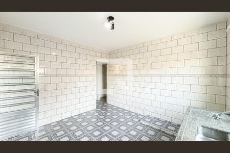 Casa à venda com 180m², 2 quartos e 2 vagasCozinha