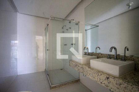 Apartamento para alugar com 348m², 4 quartos e 4 vagasBanheiro da Suíte 2