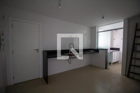 Apartamento para alugar com 348m², 4 quartos e 4 vagasCozinha e Área de Serviço